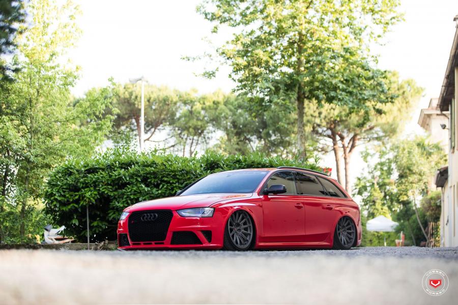  Audi RS4 Avant on Vossen Wheels (GNS-3) 2019 года  (фото 4 из 28)